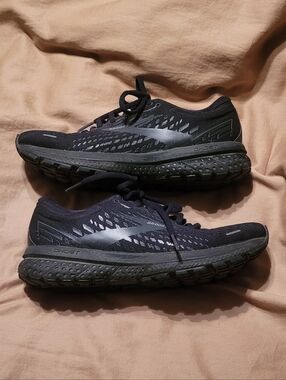 Brooks Ghost 13 Size 8M